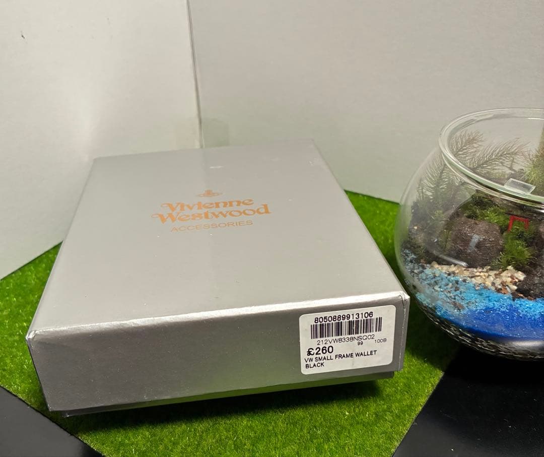 【新品】Vivienne Westwood 折財布 黒 シンプル がま口 定番