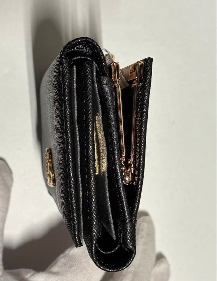 【新品】Vivienne Westwood 折財布 黒 シンプル がま口 定番