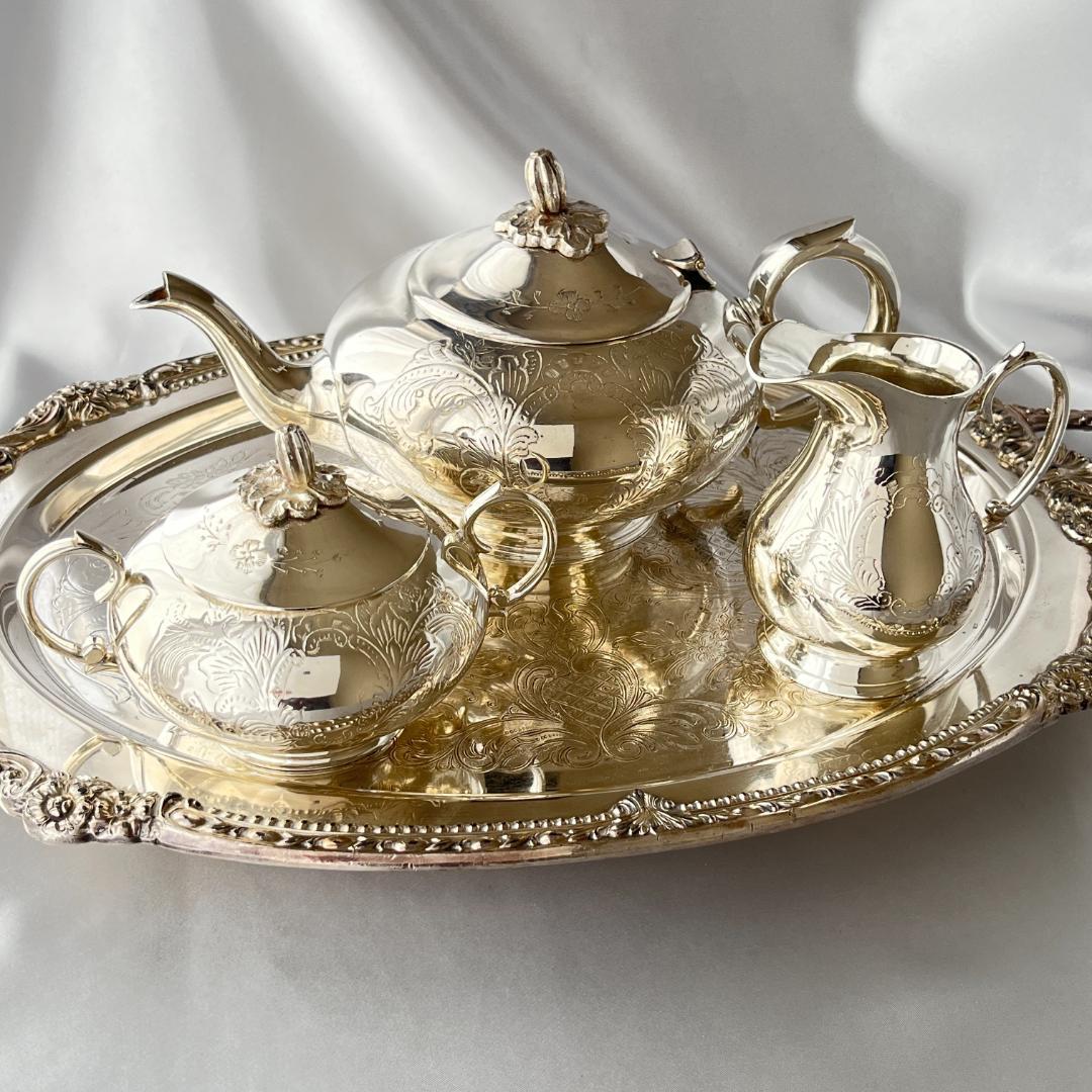 【英国】 ビクトリアンのティーセット 3点【シルバープレート】ティーポット
