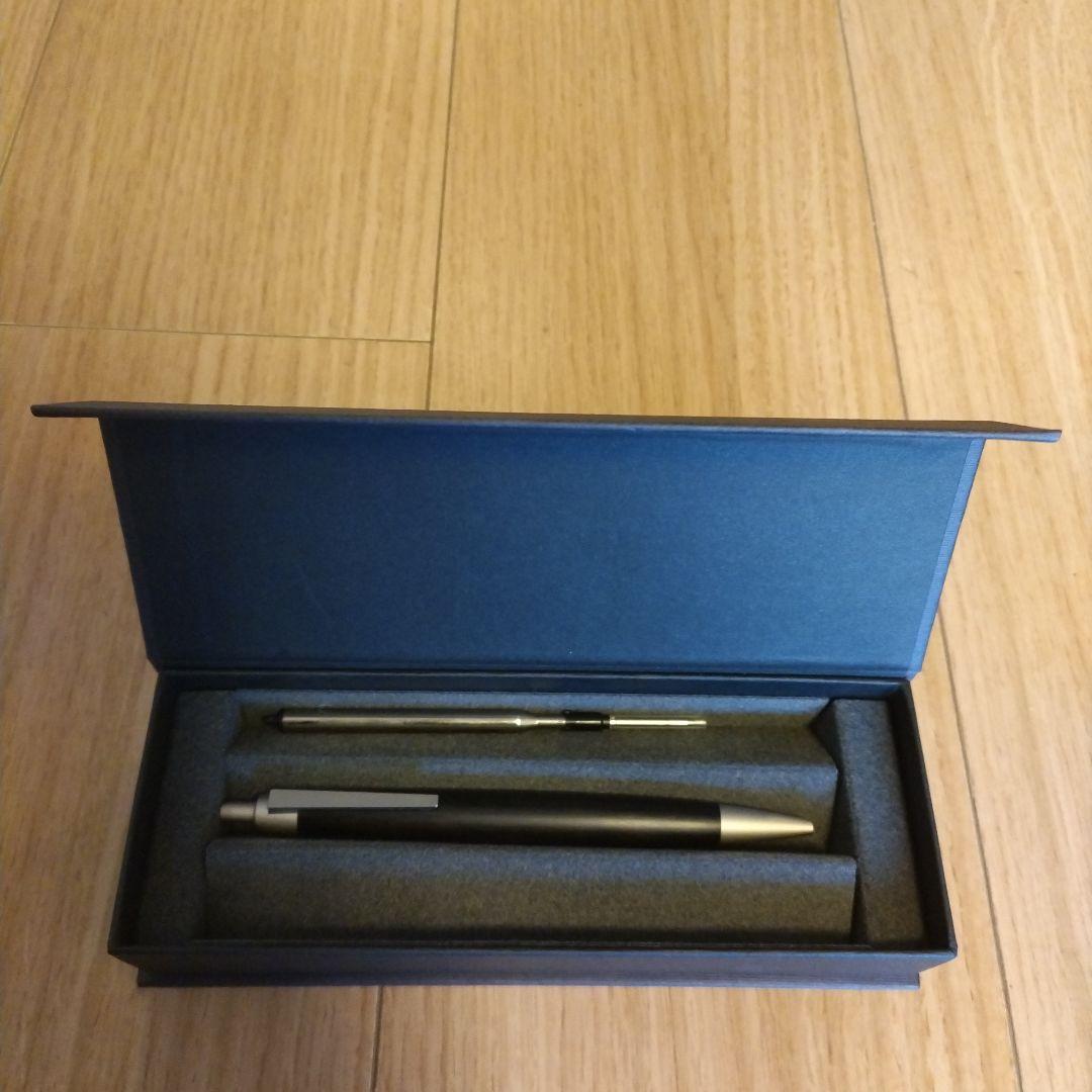 LAMY2000 ブラックウッド　ボールペン　 替えのインク、化粧箱付き