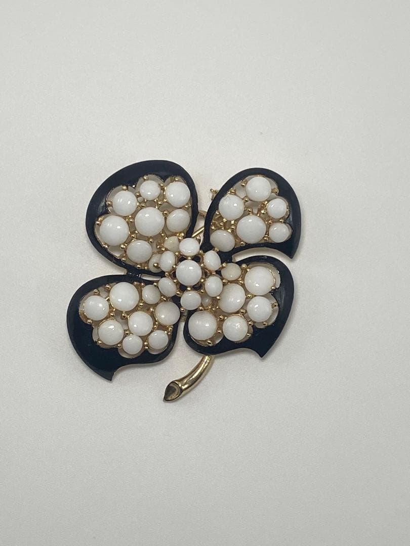 lotuscloud 2489⭐️TRIFARI トリファリ ブローチ ビンテージ