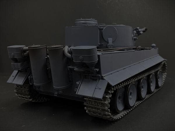 技術基準適合証明済 メタルキャタピラ仕様 ヘンロン 1/16 タイガー I型