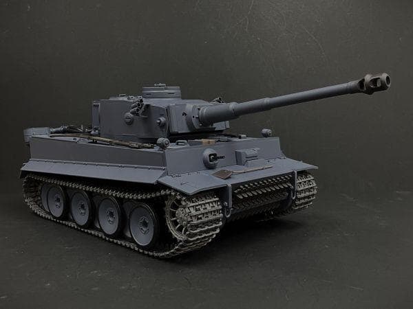 技術基準適合証明済 メタルキャタピラ仕様 ヘンロン 1/16 タイガー I型