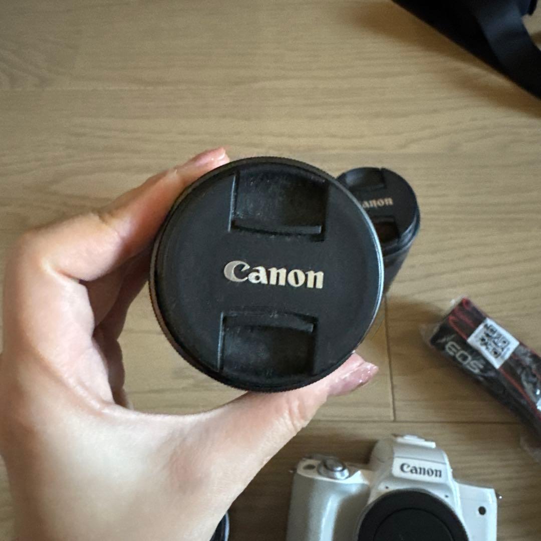 Canon EOS kiss M ミラーレス一眼 ホワイト 3本レンズ付き