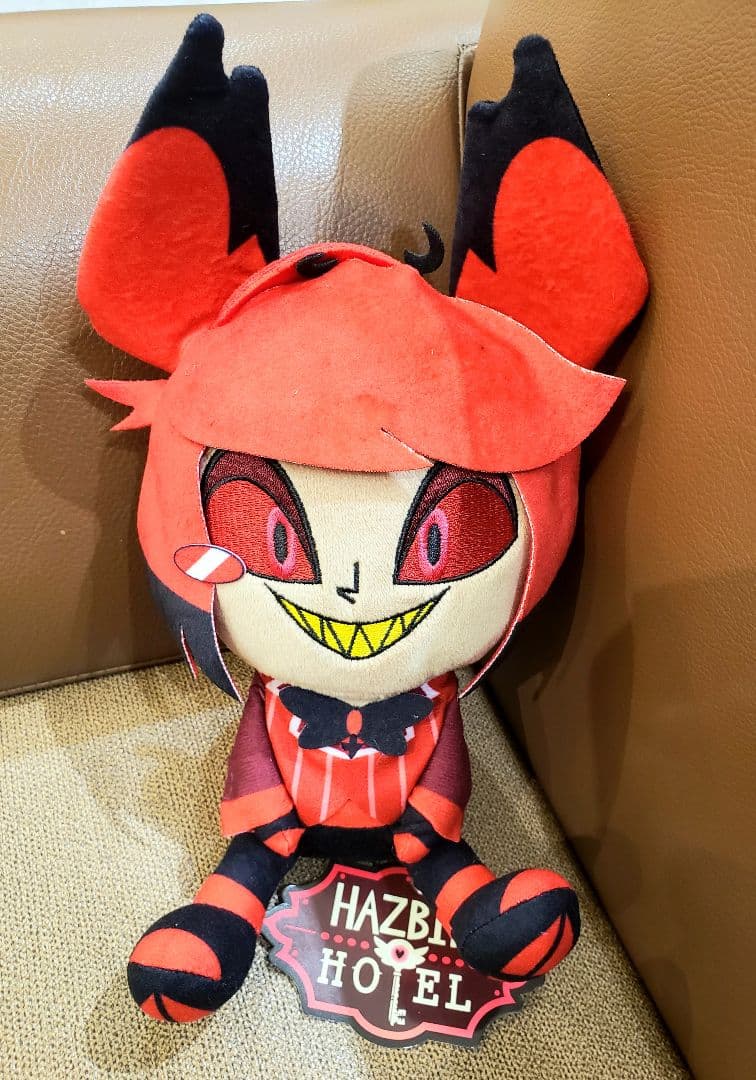 ハズビン・ホテルへようこそ おすわりぬいぐるみ アラスター