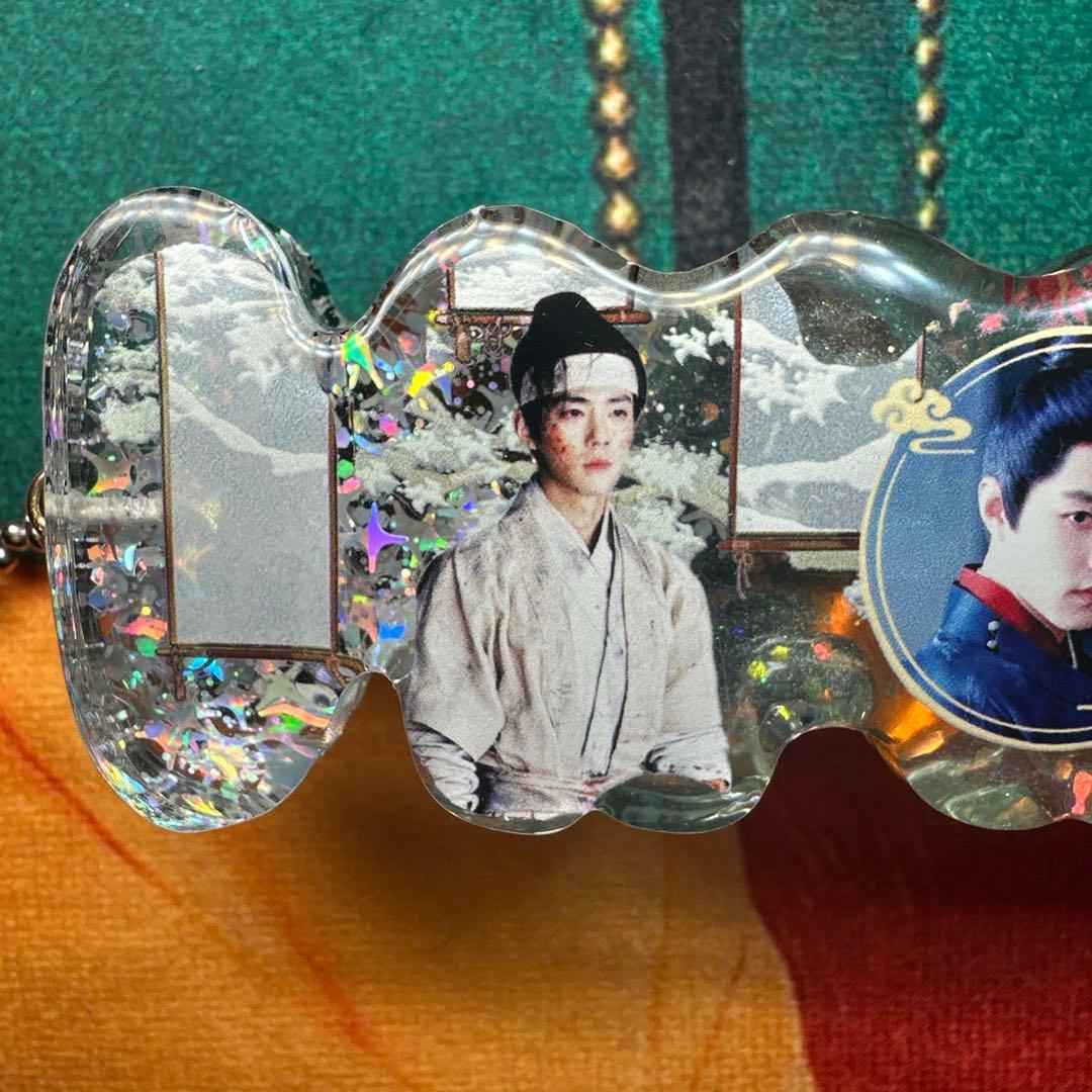 王一博 厚いレジン置物です&バッグチャームに&ナイトライトにもなります❣️9点