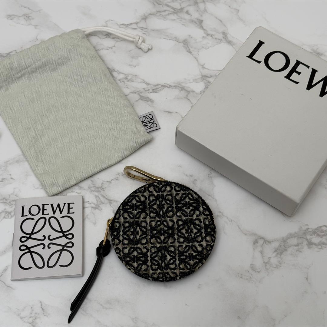 ロエベ リピート アナグラム クッキーチャーム ケース ネイビー