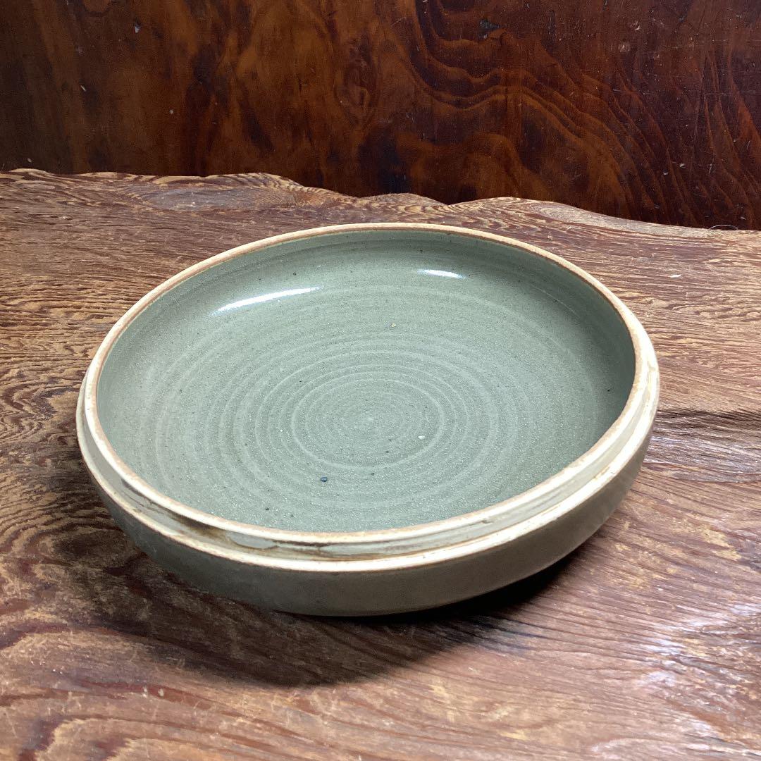 南宋青磁　牡丹と唐草文　蓋物