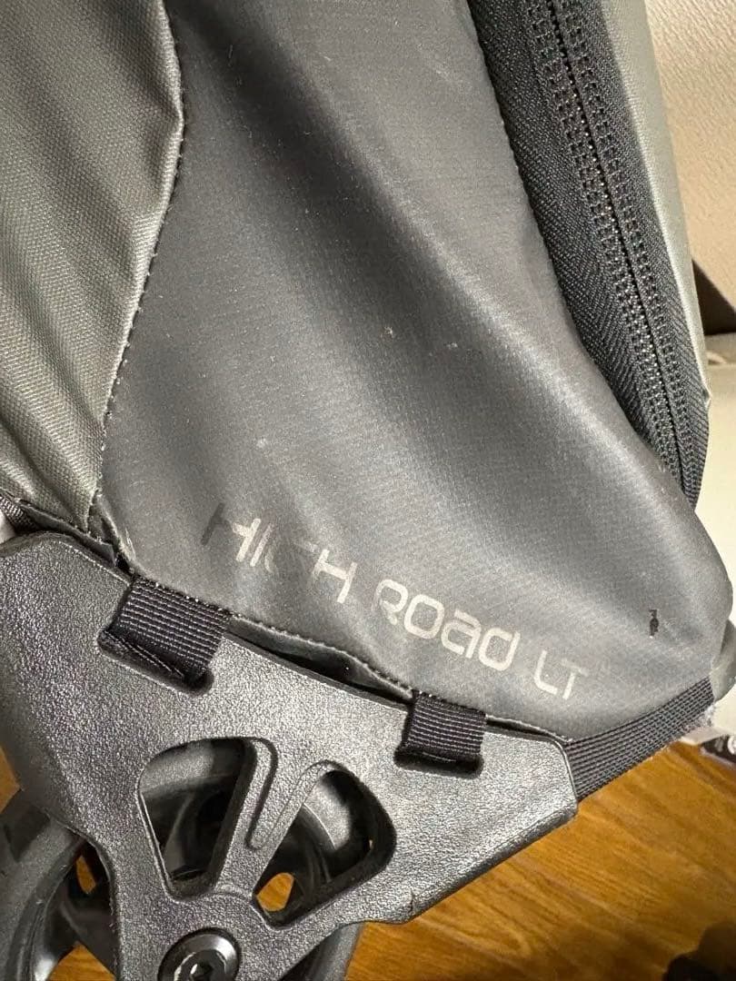 OSPLEY オスプレイ　OZONE オゾン　ローラーバック　38L 機内持込
