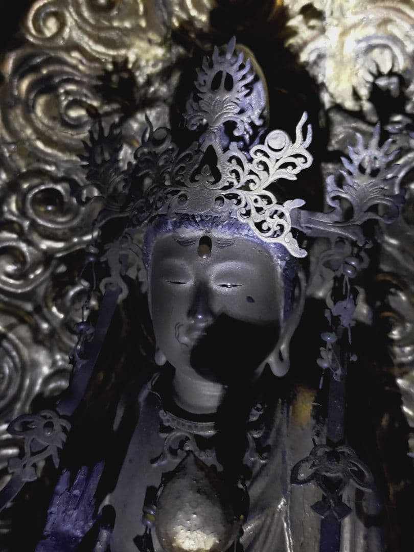 木彫 玉眼 聖観音菩薩立像 仏像 仏教美術