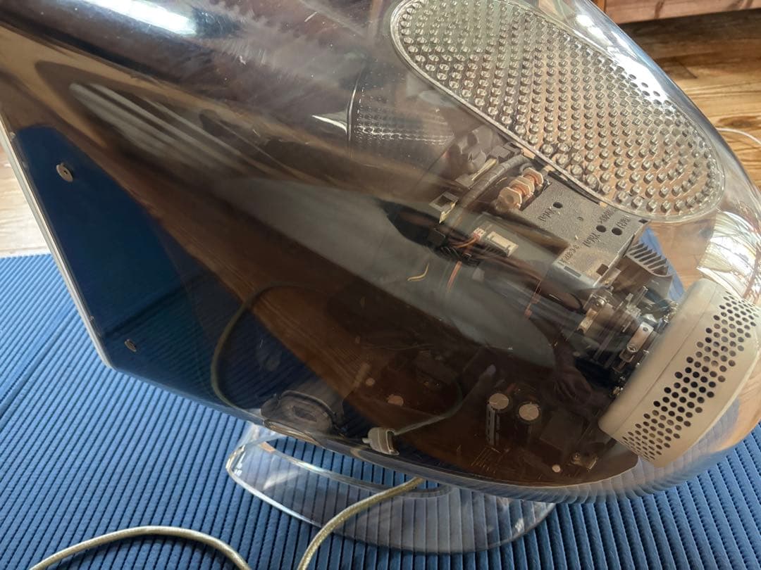 Apple Studio Display　17インチCRTモニター　スケルトン