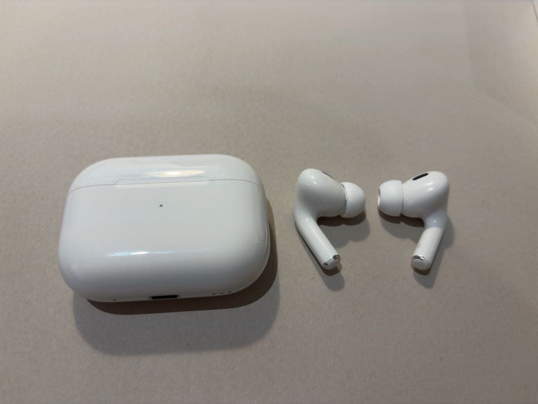 AirPods Pro 2 本体 充電ケース付き ホワイト