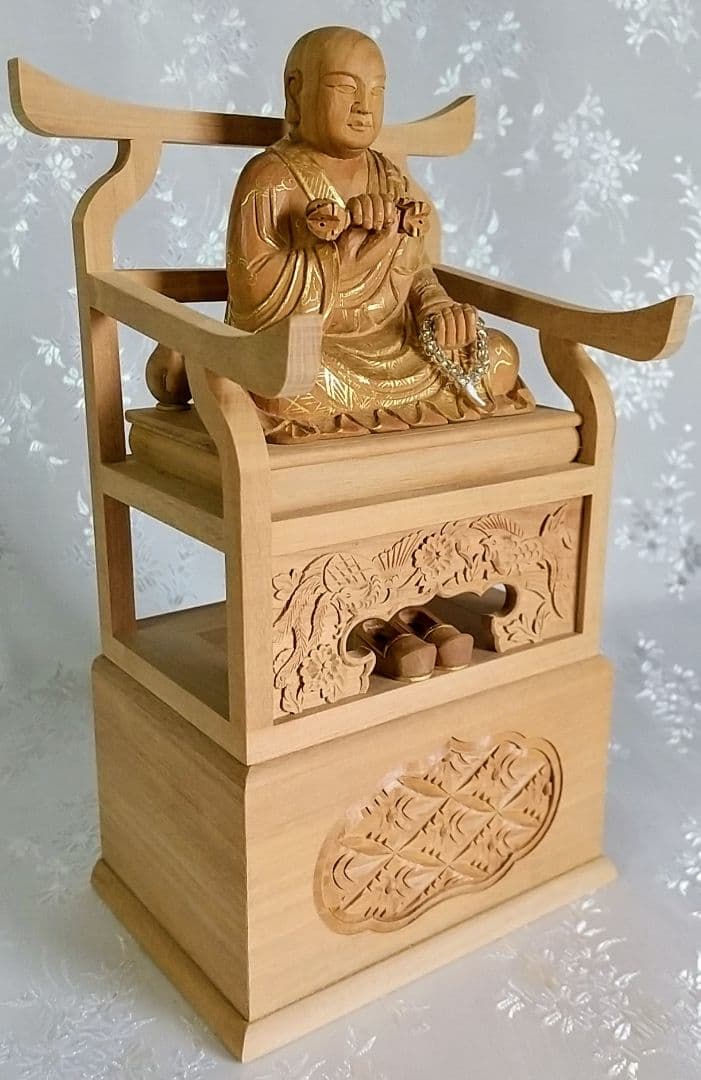 弘法大師坐像 空海 お大師さま 2.5寸#027 ◆白檀 木彫 仏像