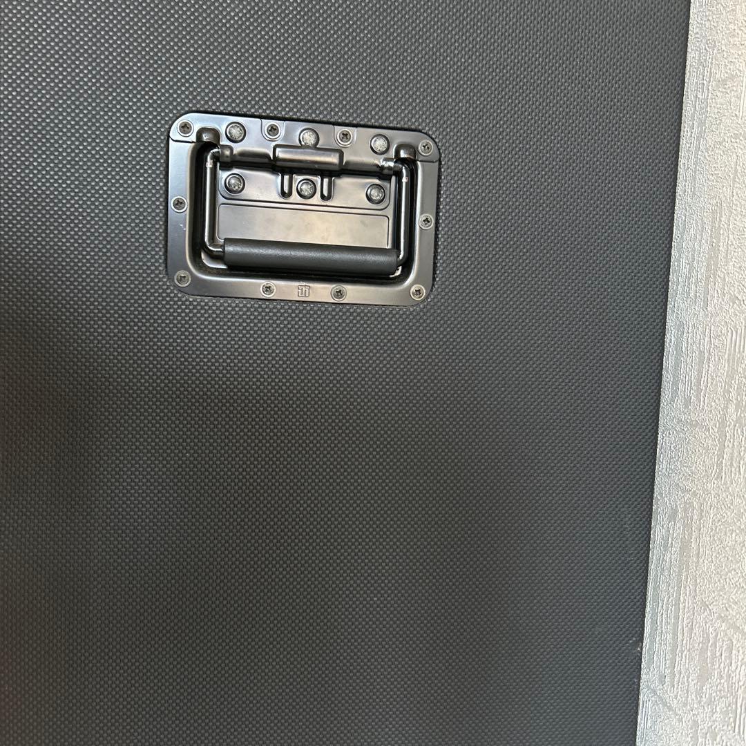 ベース Hughes&Kettner QS810PRO