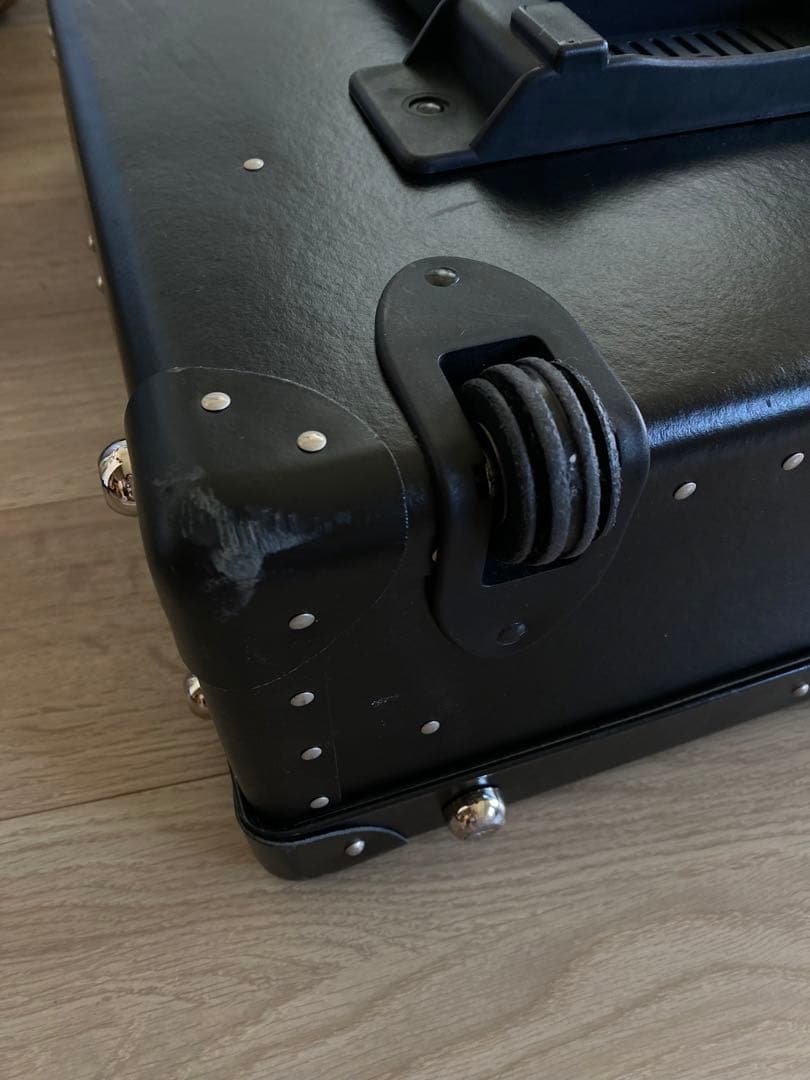 Gen　グローブトロッター　黒　キャリーケース