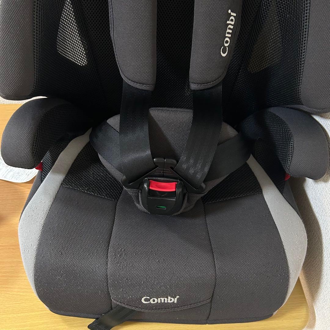 コンビ　ジョイトリップ エアスルーGH グレー ジュニアシート