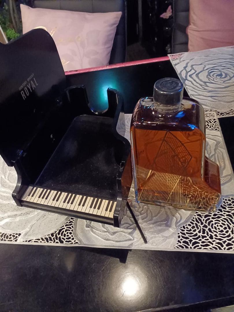 サントリーグランドピアノ型