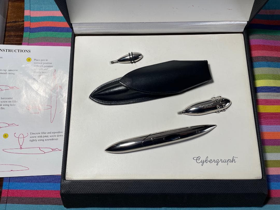 入手困難　希少ジャン・ピエール・レピーヌ　サイバーグラフ　万年筆１８ＫニブＭ程度