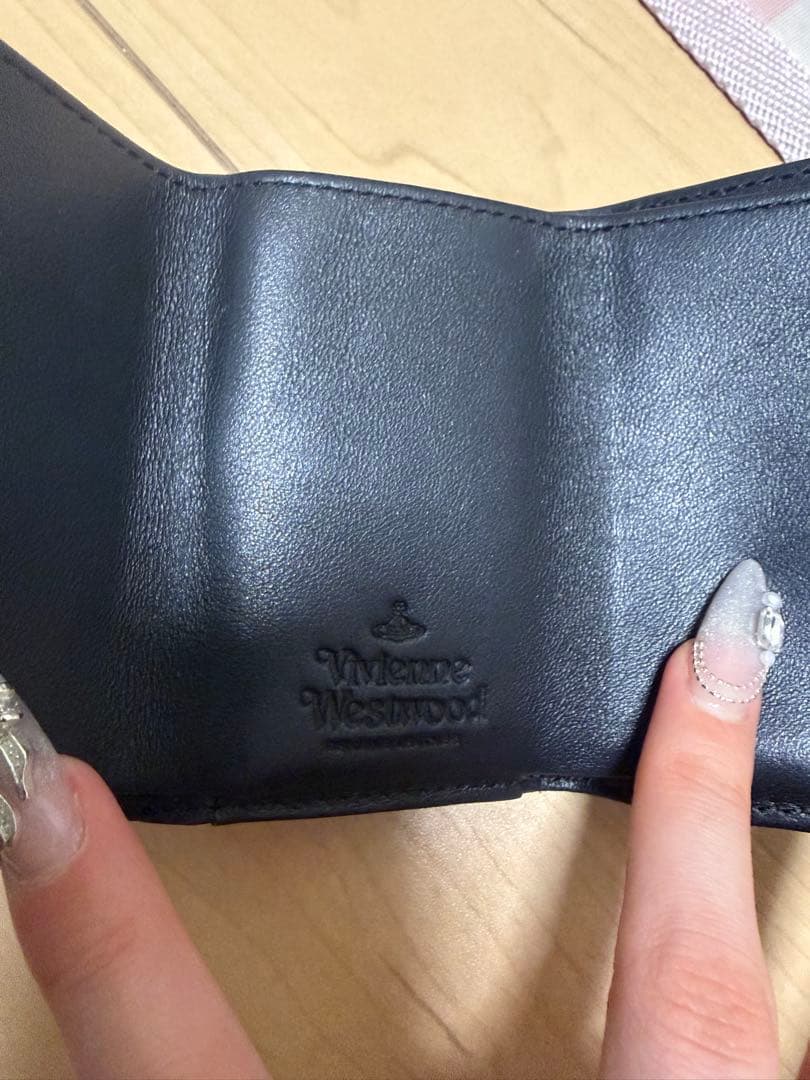 ヴィヴィアンウエストウッド 三つ折財布