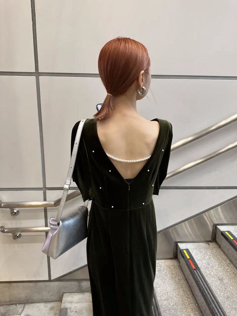 値下げ中!新品タグ付きAmeri BACK OPEN PEARL VELOUR