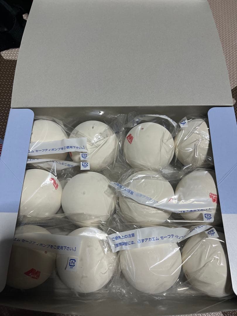 【未使用】ソフトテニスボール　アカエム【公認球】