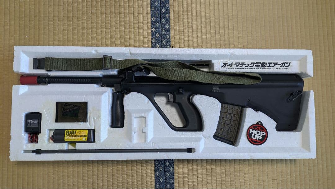 わ*く様 東京マルイ ステアーAUG