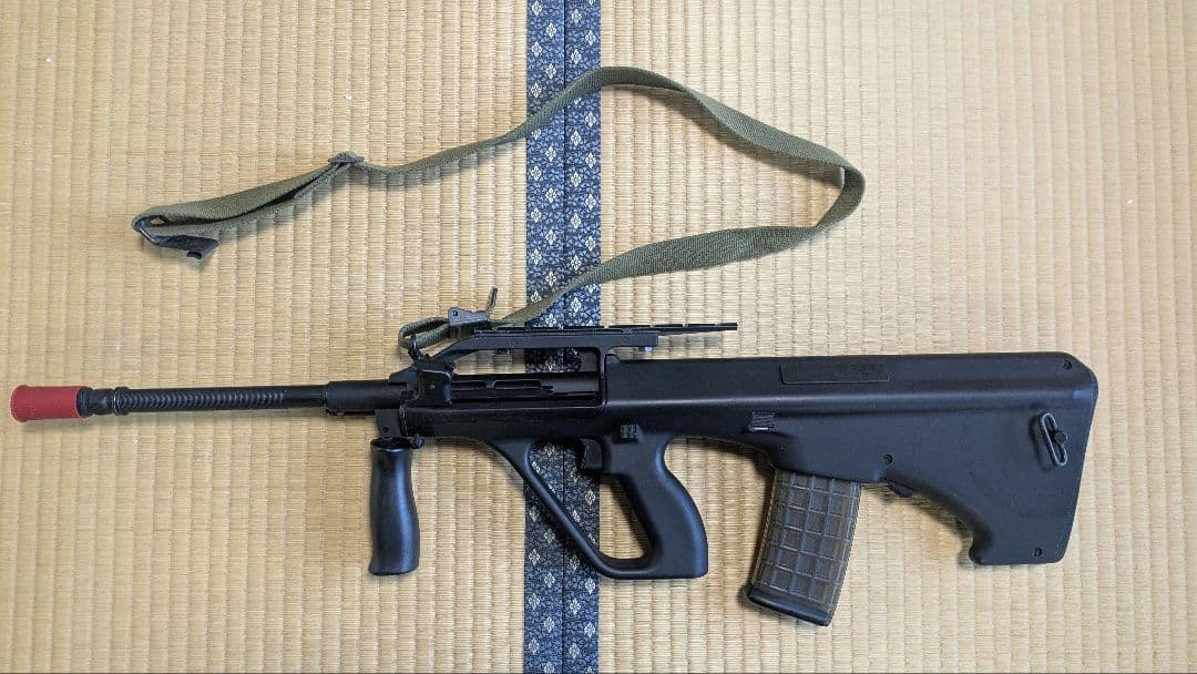 わ*く様 東京マルイ ステアーAUG