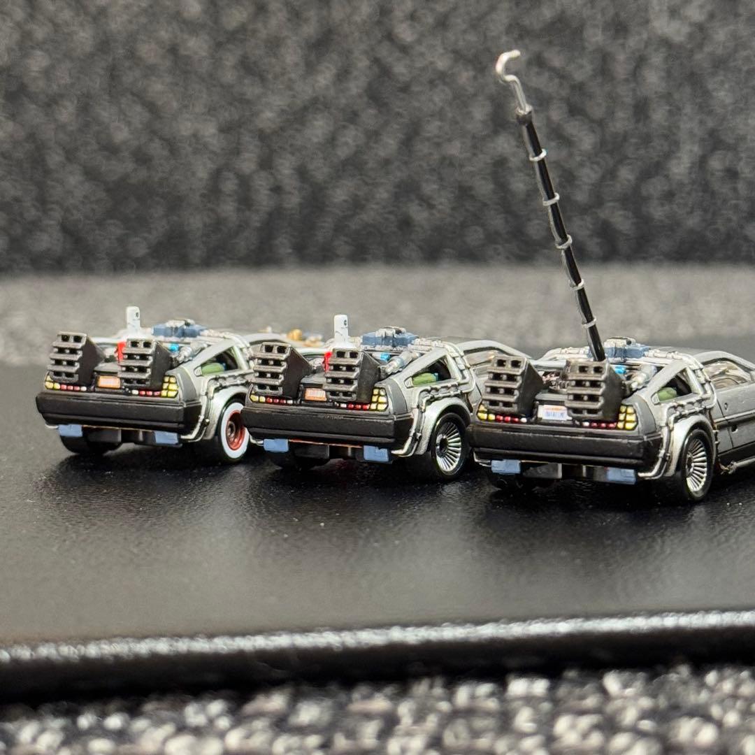 キャラウィール1/64デロリアン カスタムⅠ・Ⅱ・Ⅲ バックトゥザフューチャー