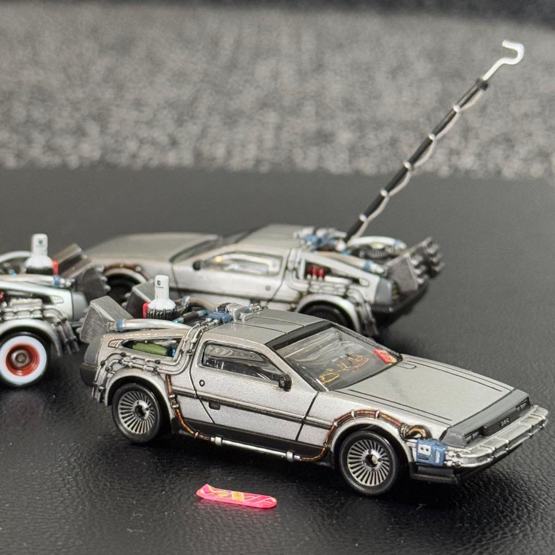 キャラウィール1/64デロリアン カスタムⅠ・Ⅱ・Ⅲ バックトゥザフューチャー