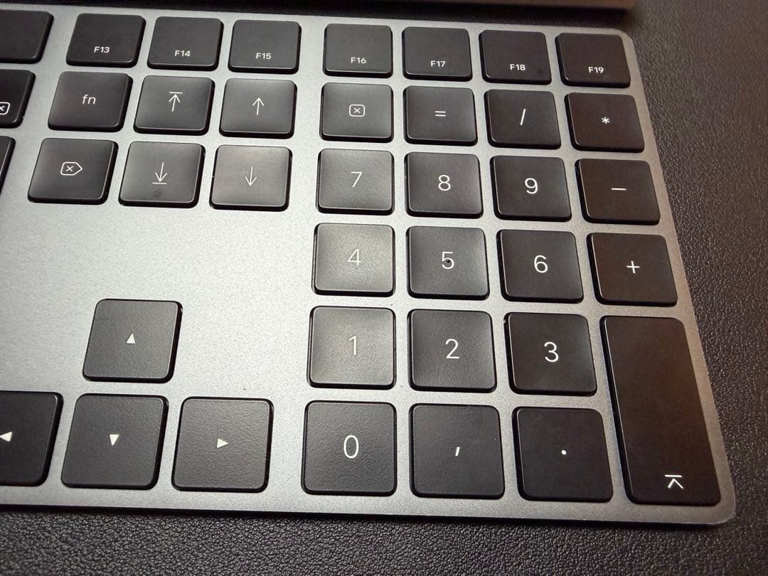 美品AppleMagicKeyboard(テンキー) (JIS) スペースグレイ