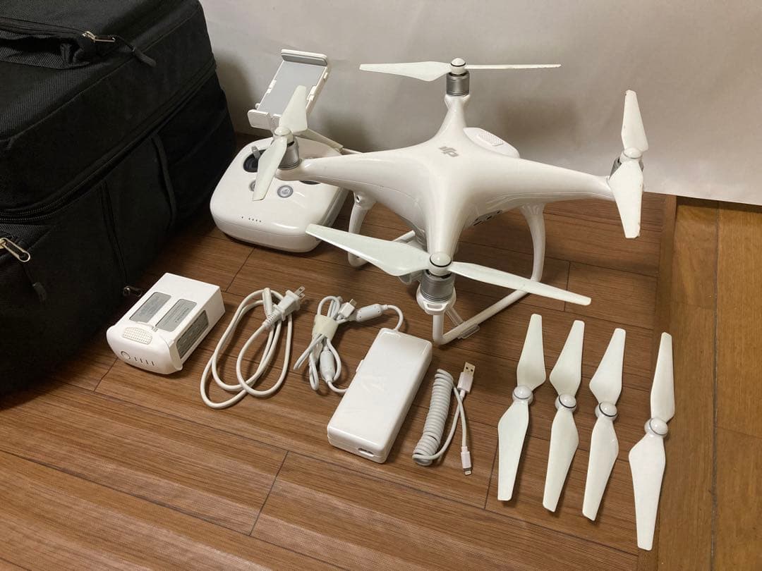 DJI Phantom4 ファントム4 ドローン