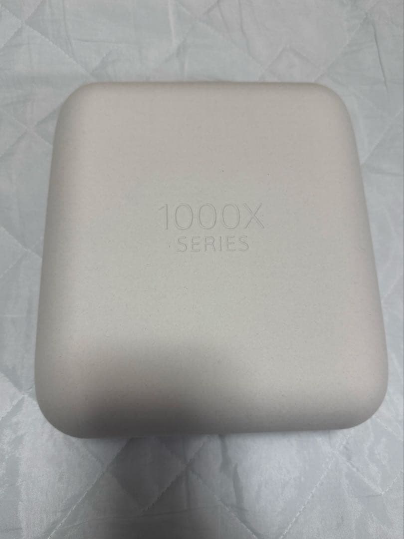 SONY WH-1000XM6 - 付属品: 収納ケース、充電ケーブル