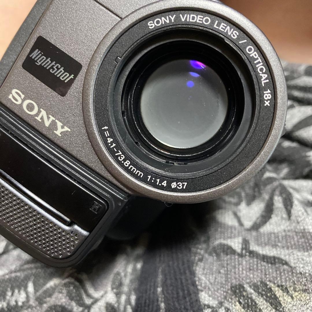 SONY HANDYCAM Video8 CCD-TR280 ②