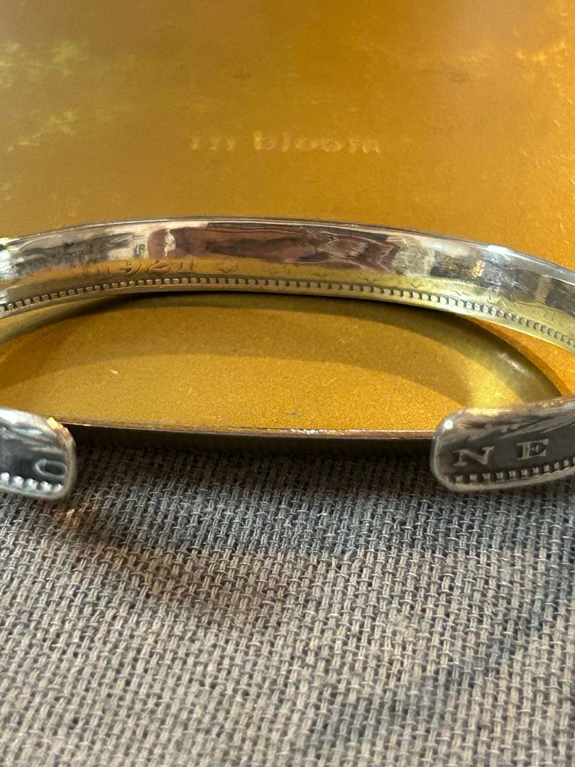 モルガン銀貨バングル