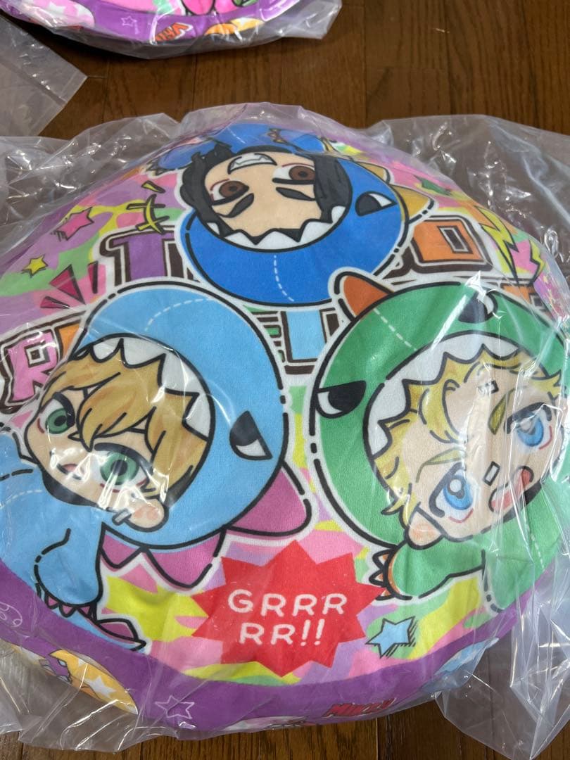 25個★東京リベンジャーズ クッション 約45cm マイキー ドラケン 花垣武道