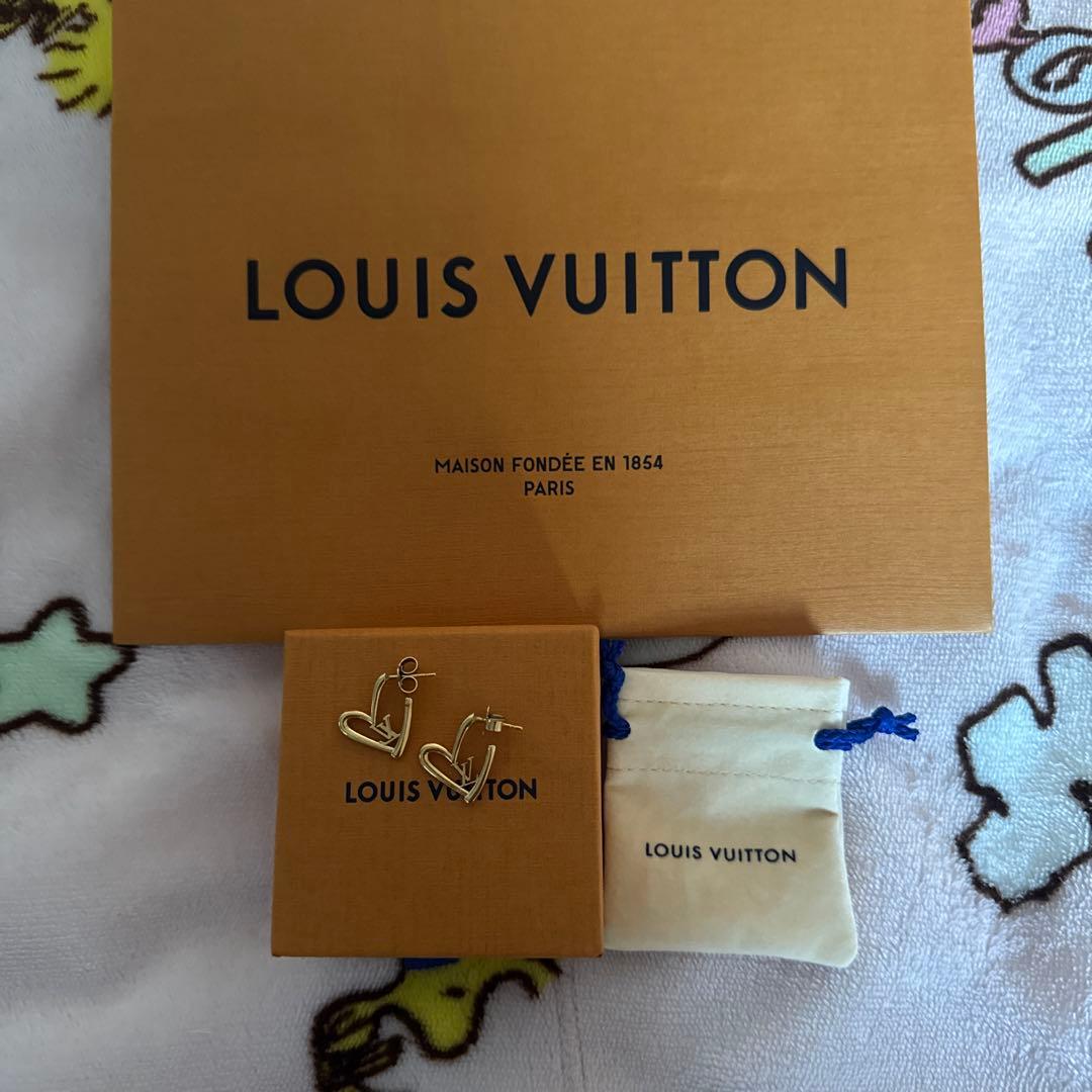 【美品】ルイヴィトン ブックル ドレイユ ハート フォーリンラブ ピアス