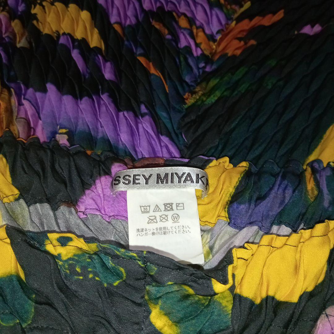 ISSEY MIYAKE　ワイドパンツ