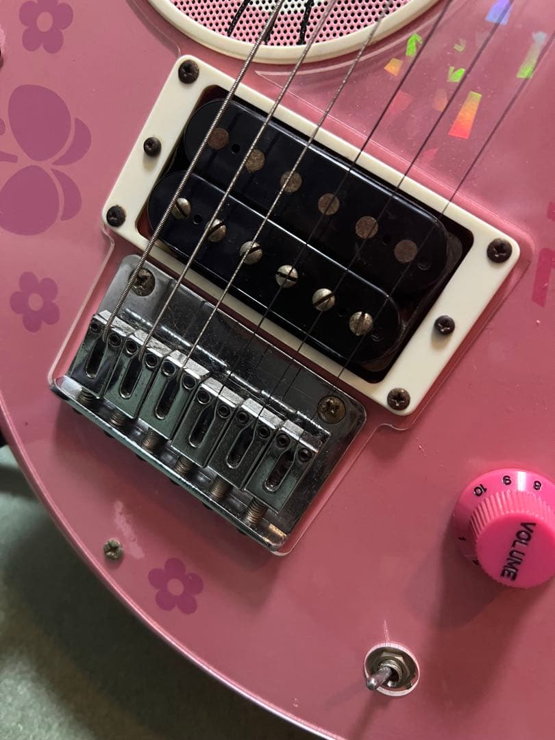 Fernandes ZO-3HK サンリオコラボモデル キティ