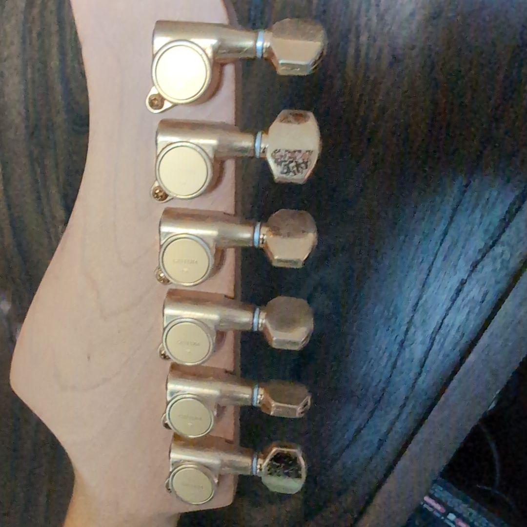 FERNANDES エレキギター ブラック　ペグ/GOTOH