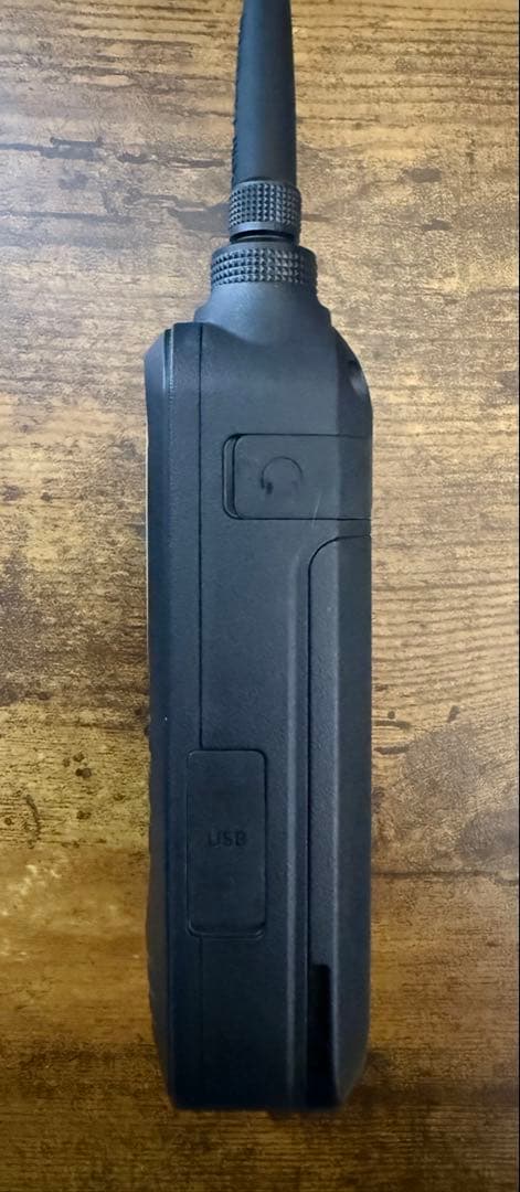 ICOM IC-R15 広帯域ハンディレシーバー