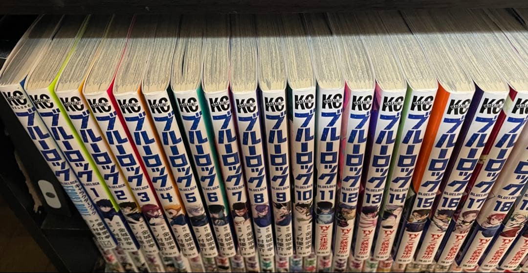 ブルーロック 全32巻セット➕キャラクターブック1巻