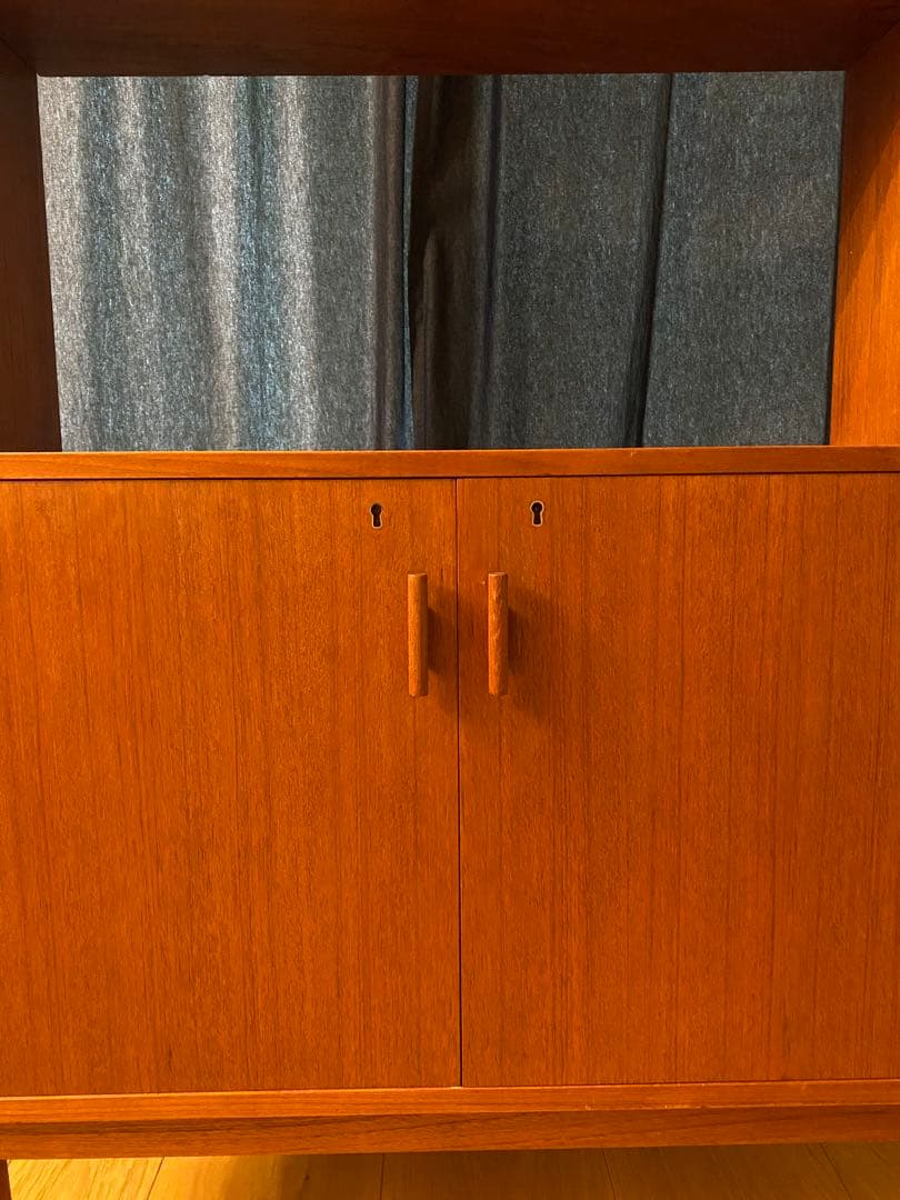 北欧ヴィンテージ家具 木製キャビネット チーク材 スウェーデン