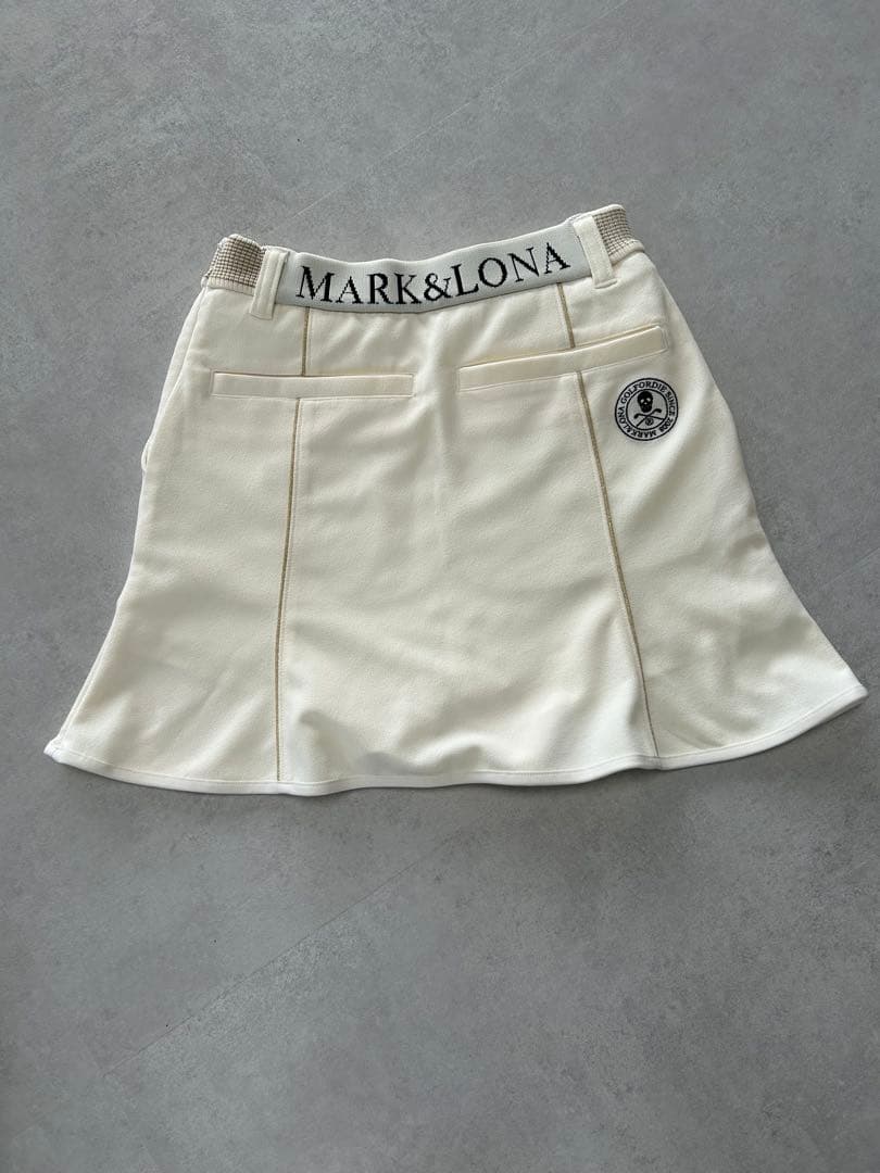 MARK&LONA 白スカート