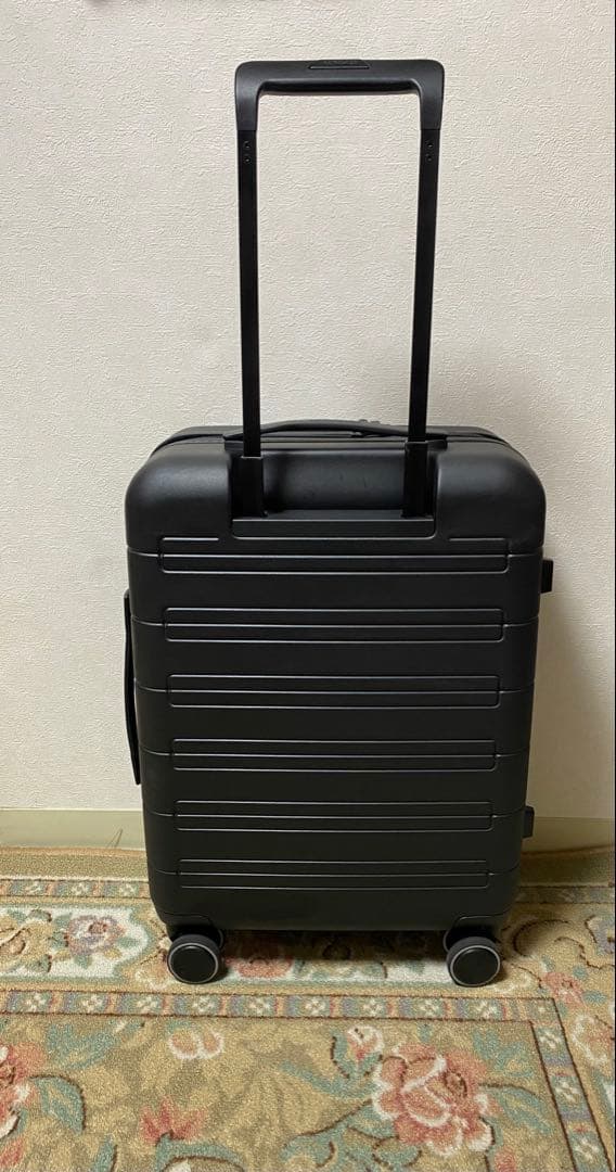 AMERICAN TOURISTER ノヴァストリームキャリーケース　ブラック