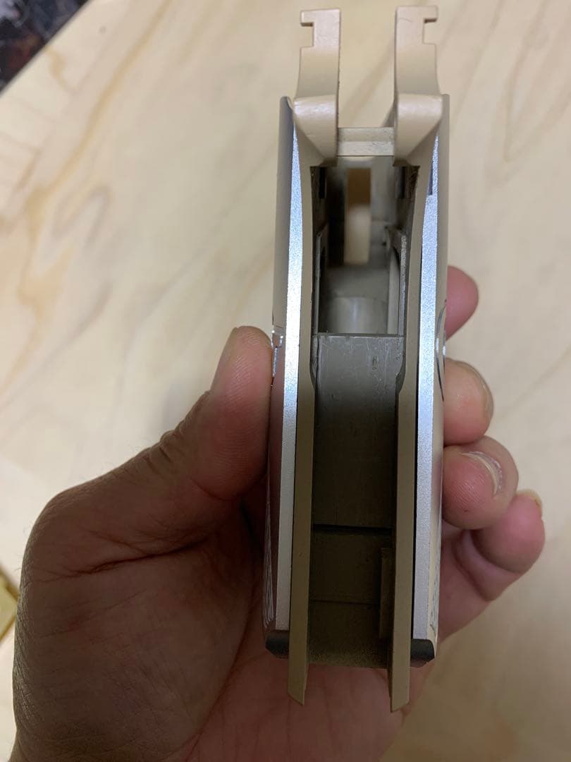 未使用品 コルトガバメント M1911 用アルミ製グリップ　アンビセフティ対応