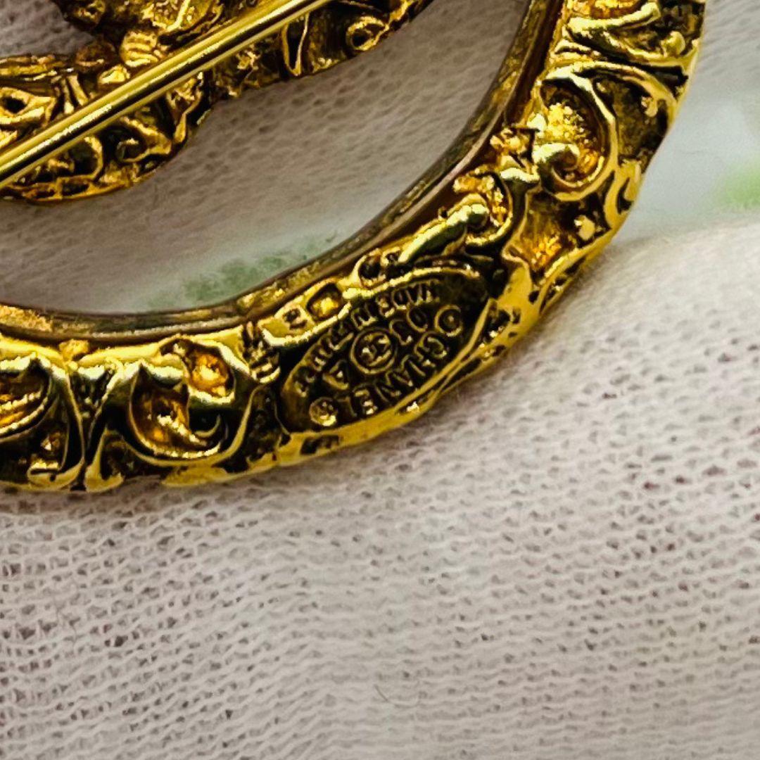 CHANEL シャネル 溶岩　ヴィンテージ ブローチ ゴールド メタル