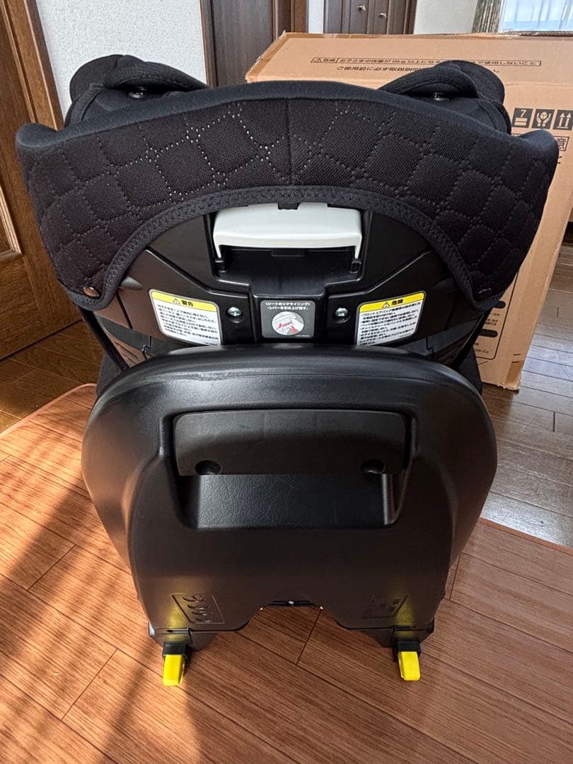 Aprica ISOFIX 新生児　回転式チャイルドシート フラディア グロウ