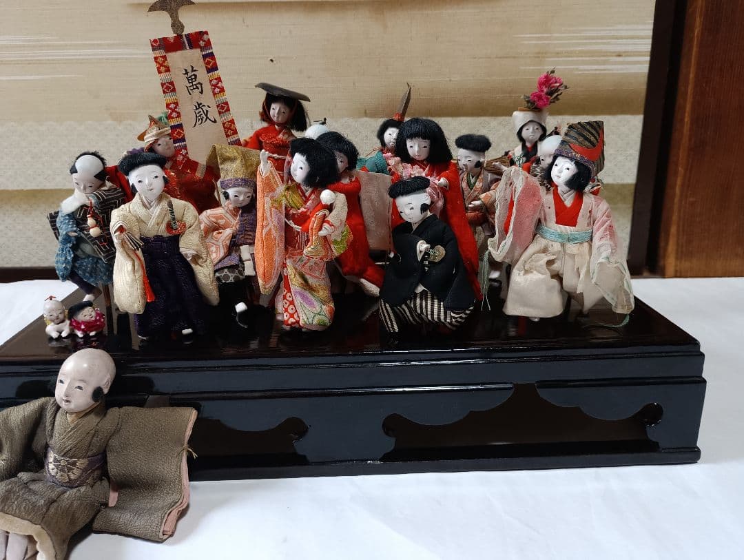 小さな市松人形達