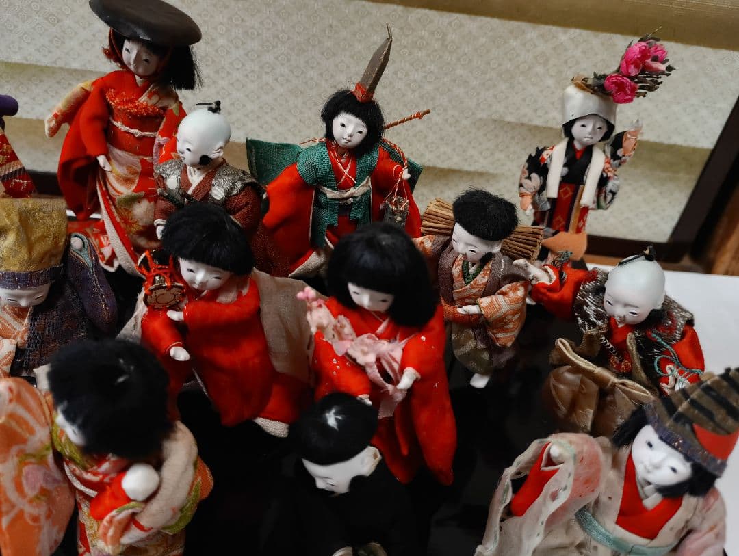 小さな市松人形達