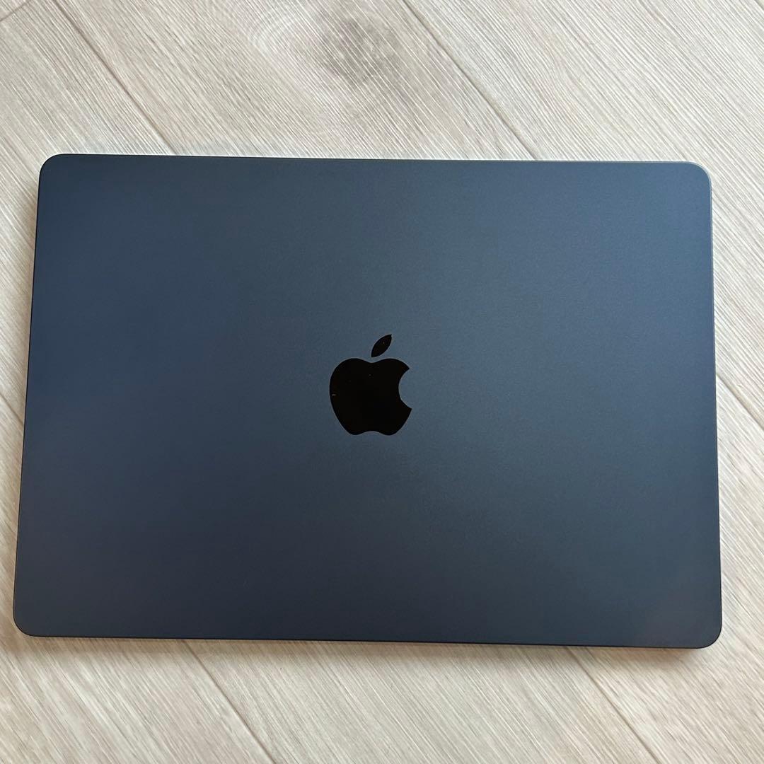 【美品】MacBook Air 13.6 M2 8GB 256GB Apple